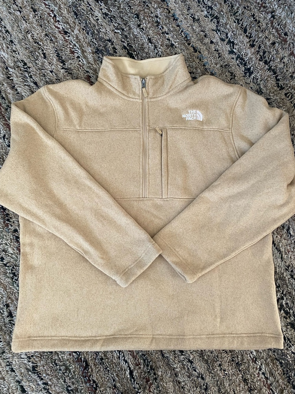 The North Face Quarter-Zip Long Sleeve Pullover. Gordon Lyons Fleece